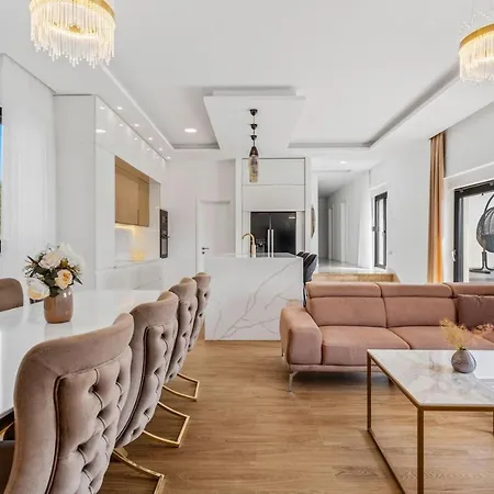 Lukas With 44m2 Pool In Makarska Hinterland *